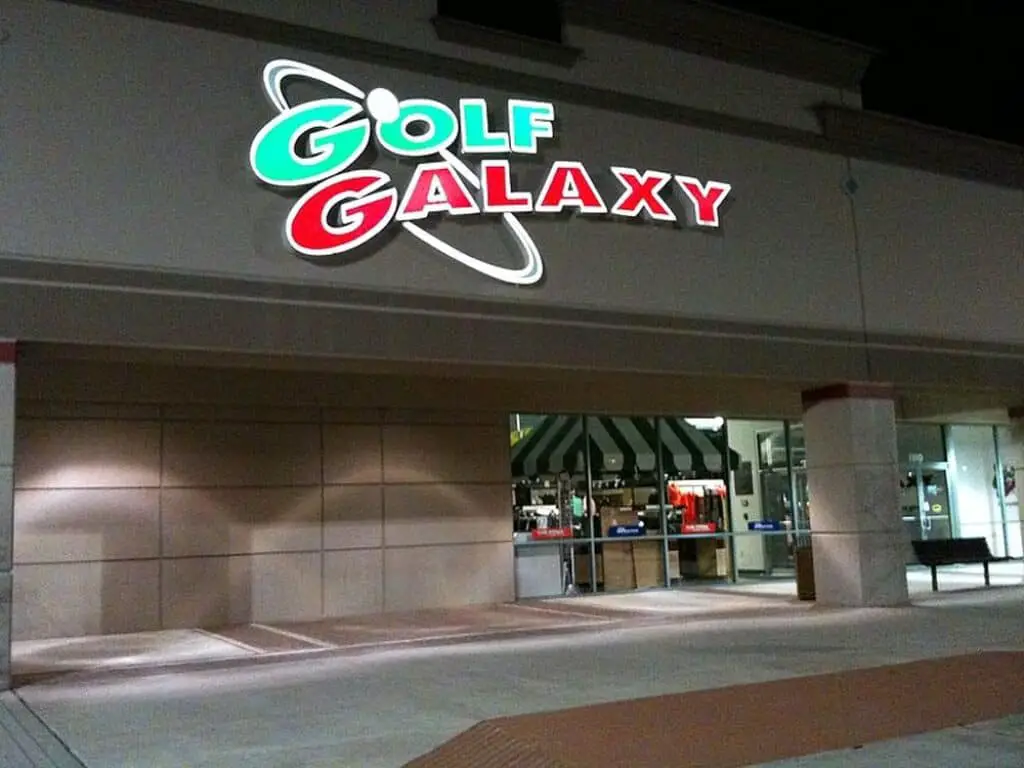 Front of a Golf Galaxy store.